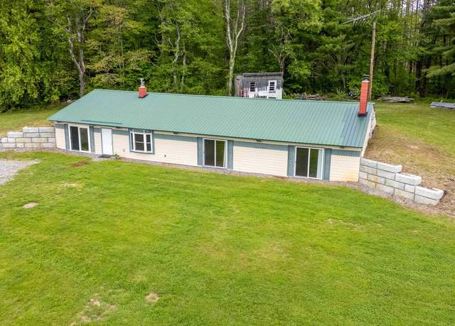 Property at 122 Flagg Rd, Rochester, NH 03839, 3 beds, 2 baths