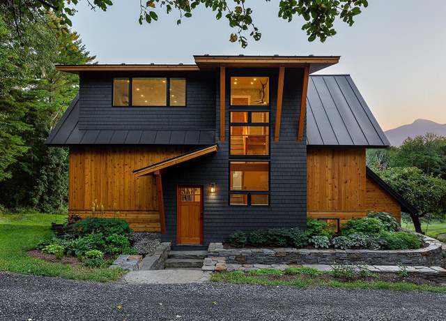 Property at 437 Lonesome Trl, Waterbury, VT 05676, 4 beds, 3.5 baths