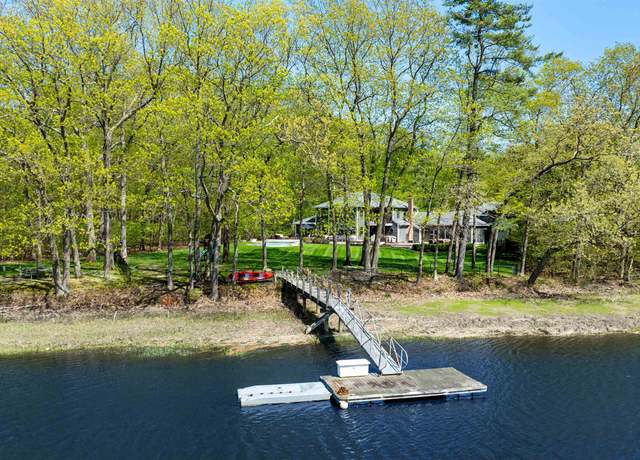 Property at 8 Wingate Ct, Stratham, NH 03885, 4 beds, 6 baths