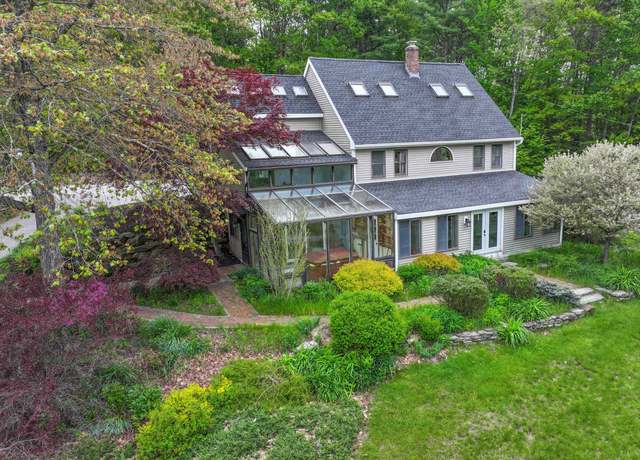 Property at 278 North Rd, Deerfield, NH 03037, 4 beds, 3 baths