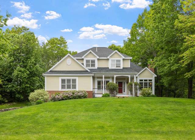 Property at 62 Oakmont Dr, Concord, NH 03301, 5 beds, 3.5 baths