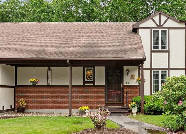 Property at 3 Chandler Dr, Atkinson, NH 03811, 1 bed, 1 bath