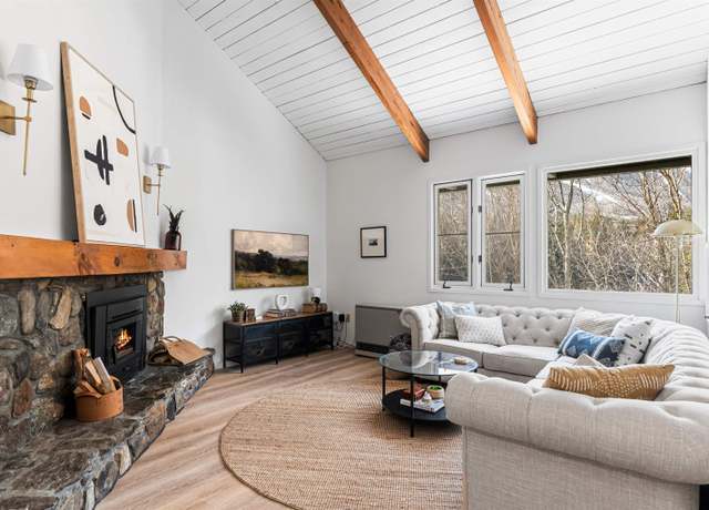 Property at 100 Bridges Resort Cir #100, Warren, VT 05674, 2 beds, 2 baths