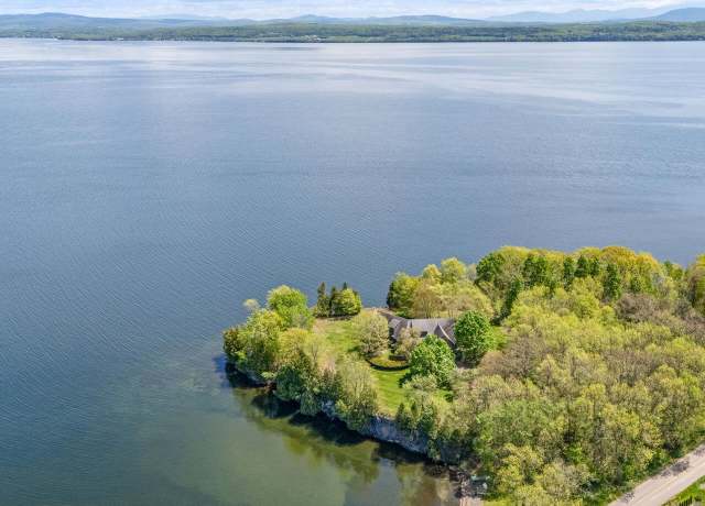 Property at 138 East Shr N, Grand Isle, VT 05458, 3 beds, 3 baths