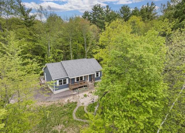 Property at 80 Hubbard Rd, Berwick, ME 03901, 3 beds, 2 baths