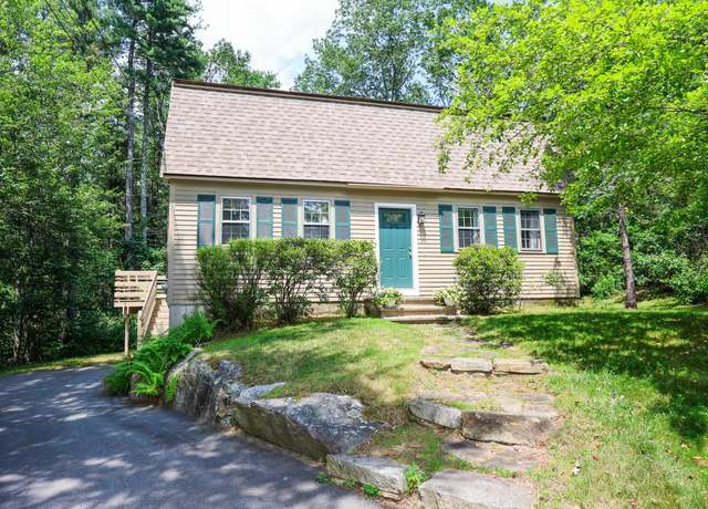 Property at 16 Custer Cir, Nashua, NH 03062, 4 beds, 2 baths