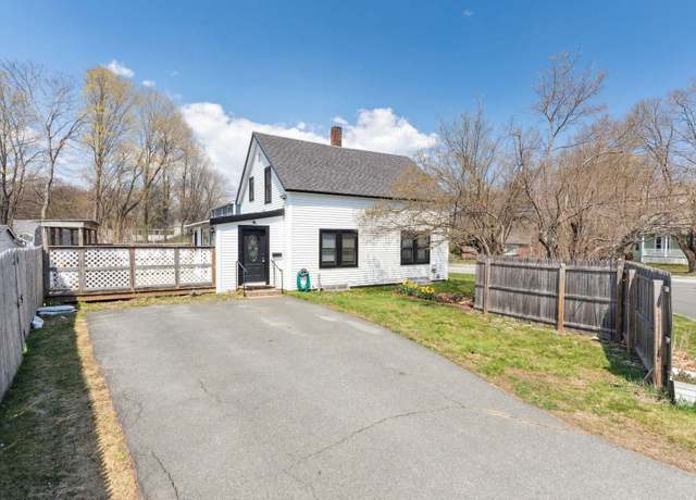 Property at 71 Chestnut St, Claremont, NH 03743, 2 beds, 1.5 baths
