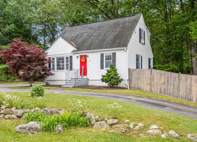 Property at 48 Mammoth Rd, Hooksett, NH 03106, 3 beds, 2 baths
