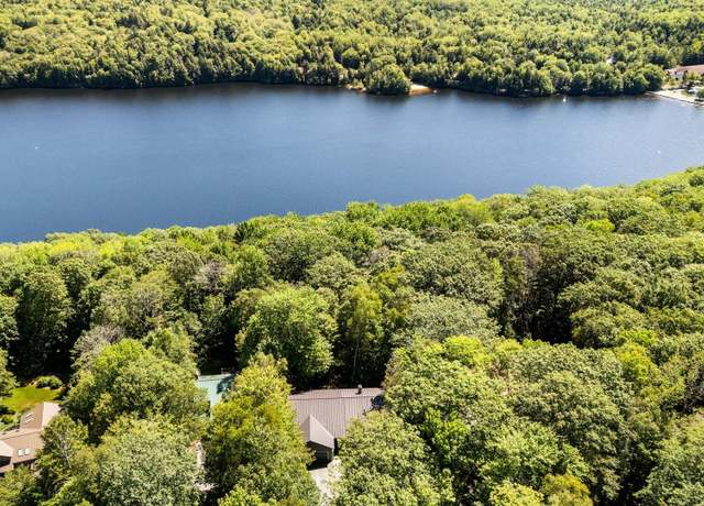Property at 8 Sandy Brae, Grantham, NH 03753, 4 beds, 3.5 baths