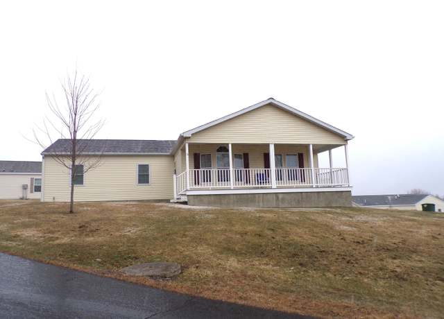 Property at 5 Dynamic View Dr, Franklin, NH 03235, 3 beds, 2 baths