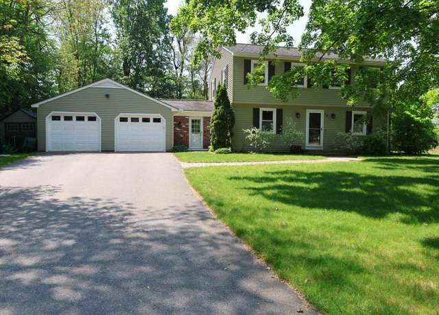 Property at 28 Greenbriar Rd, Keene, NH 03431-2844, 3 beds, 2 baths