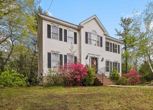 Property at 39 Windsor Blvd, Londonderry, NH 03053, 4 beds, 2.5 baths