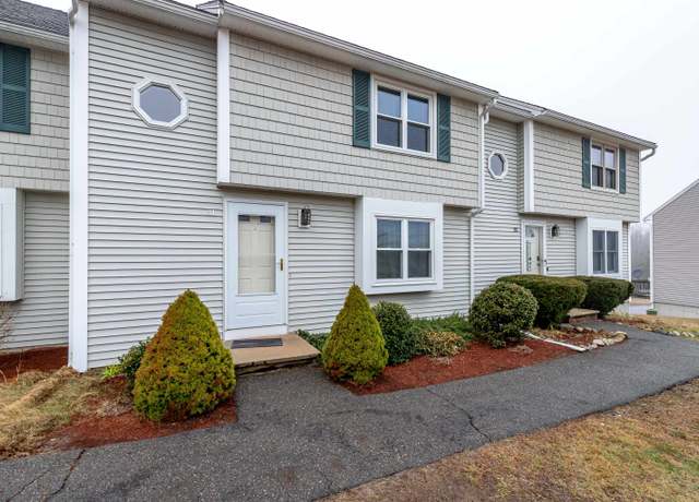 Property at 31 Scott Ln #31, Sandown, NH 03873, 2 beds, 1.5 baths
