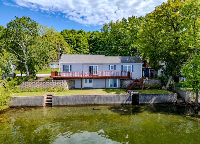 Property at 2811 Georgia Shore Rd, Georgia, VT 05478, 1 bed, 1.5 baths