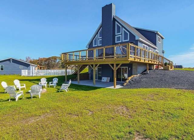 Property at 226 Bridge Rd, North Hero, VT 05474, 5 beds, 5 baths
