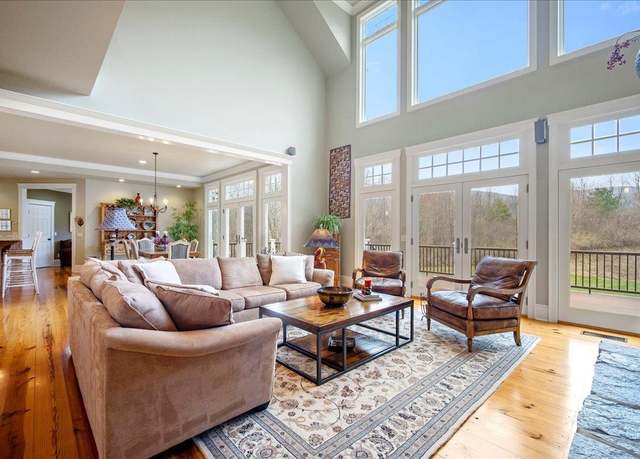 Property at 1325 Barnumville Rd, Manchester, VT 05255, 4 beds, 5 baths