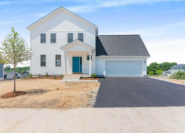 Property at 19 Dogwood Cir Unit 19 Barton, Milton, VT 05468, 3 beds, 2.5 baths