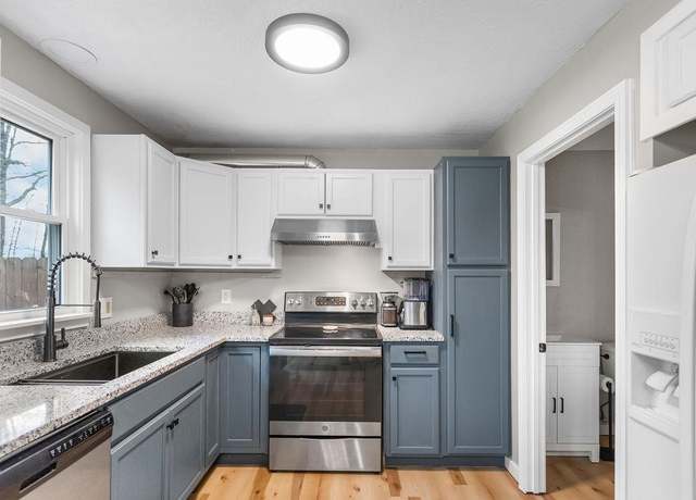 Property at 101 Winnicutt Rd #2, Stratham, NH 03885, 2 beds, 1.5 baths
