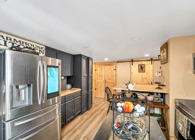 Property at 35 Union St, Farmington, NH 03835, 3 beds, 1 bath
