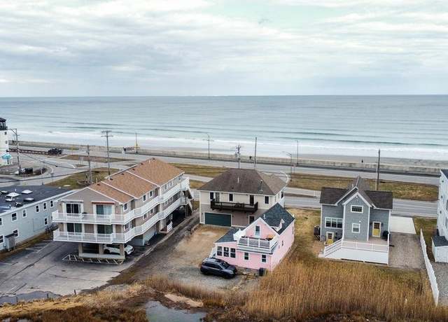 Property at 611 Ocean Blvd #3, Hampton, NH 03842-4335, 2 beds, 1 bath