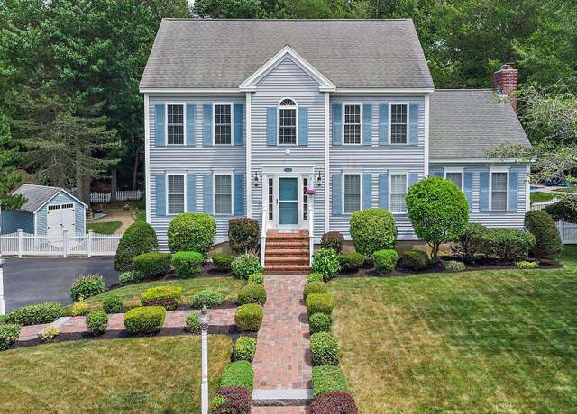 Property at 15 Quaker Ln, Seabrook, NH 03874, 3 beds, 2.5 baths