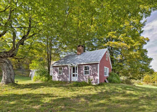 Property at 61 Crosby Rd, Topsham, VT 05076, 2 beds, 1 bath