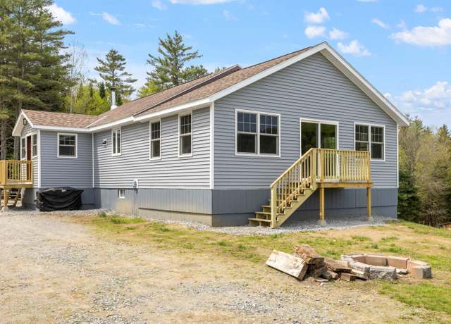 Property at 212 Chelsea Rd, Corinth, VT 05039, 3 beds, 2 baths