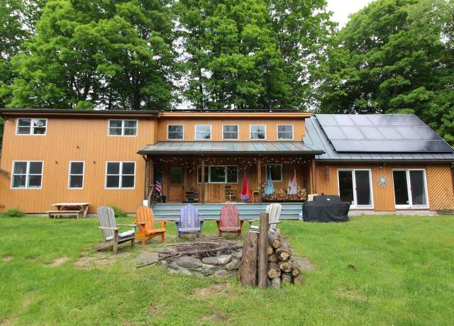 Property at 210 Texas Hill Rd, Huntington, VT 05462, 3 beds, 2.5 baths