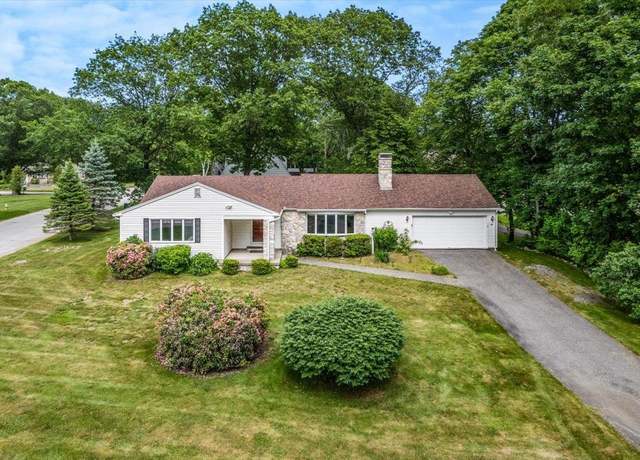 Property at 2 Presidential Cir, Hampton, NH 03842, 2 beds, 2 baths