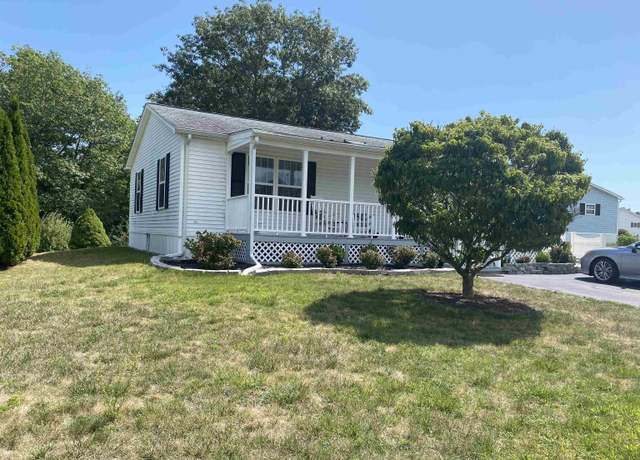 Property at 107 WHIPPOORWILL St, Seabrook, NH 03874, 2 beds, 2 baths