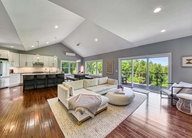 Property at 104 Old Winslow Rd, Wilmot, NH 03287, 4 beds, 3 baths