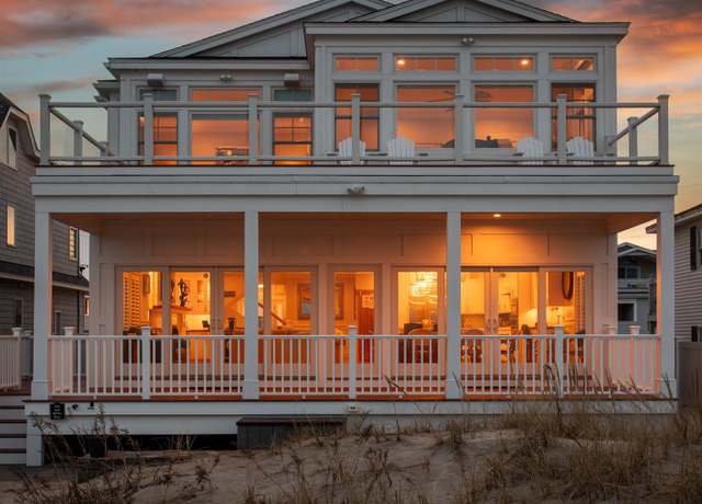 Property at 77 Ocean Dr, Seabrook, NH 03874, 4 beds, 5.5 baths
