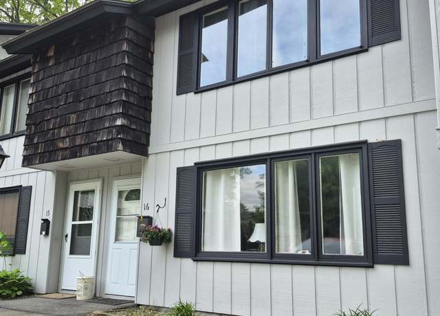 Property at 16 Oakwood Dr #16, Claremont, NH 03743, 3 beds, 1.5 baths