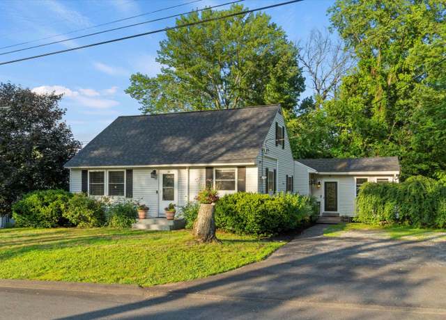 Property at 38 Heald St, Goffstown, NH 03102, 3 beds, 1.5 baths