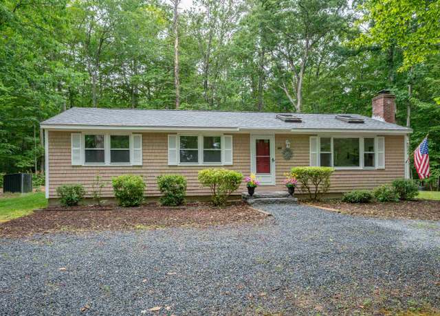 Property at 144 Windermere Rd, Moultonborough, NH 03254, 3 beds, 1.5 baths