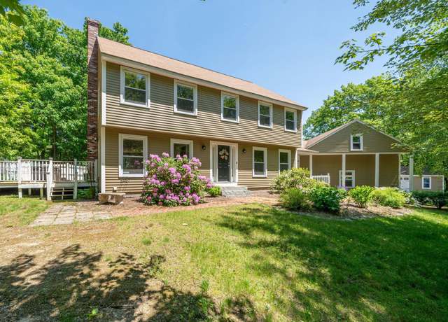 Property at 78 Hitching Post Ln, Bedford, NH 03110, 4 beds, 3.5 baths