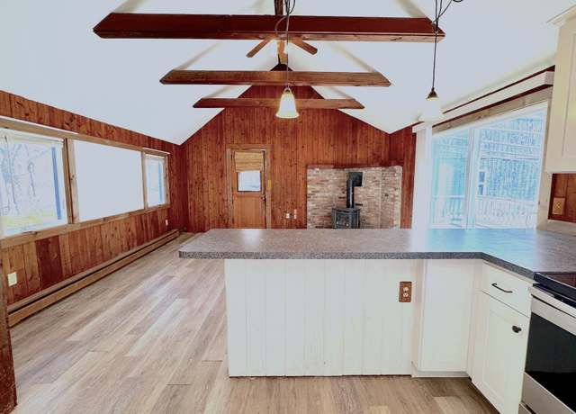 Property at 200 Carlen St, Manchester, VT 05255, 2 beds, 2 baths