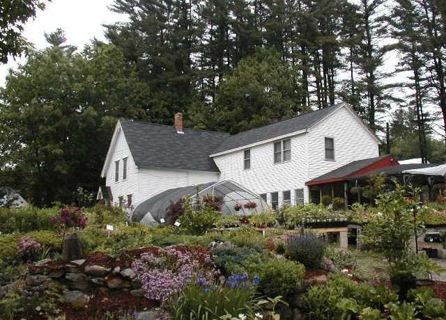 Property at 1 Ridgewood Cir, Epsom, NH 03234, 4 beds, 2 baths
