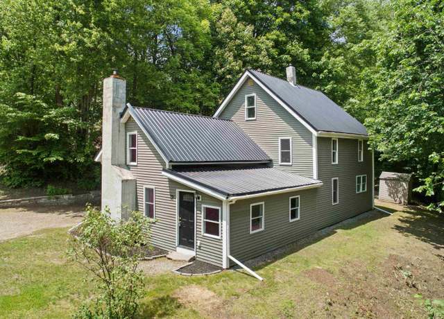 Property at 29 Summit St, Franklin, NH 03235, 3 beds, 2 baths