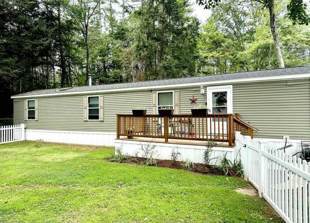 Property at 6 Cardinal Cir, Keene, NH 03431, 2 beds, 1 bath