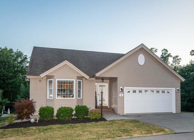 Property at 3 Oakhill Dr, Newton, NH 03858, 2 beds, 2.5 baths