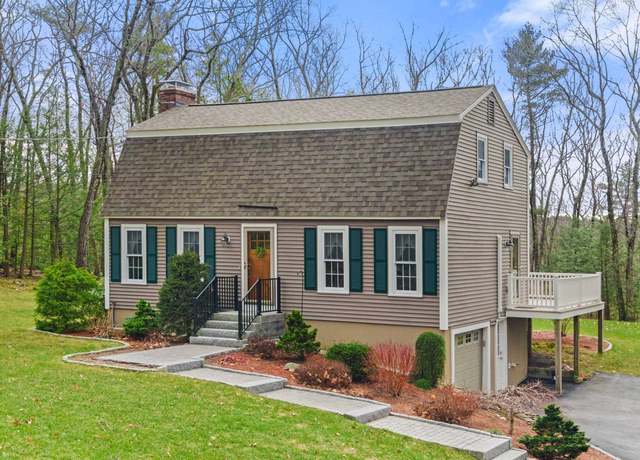 Property at 27 Gulf Rd, Derry, NH 03038, 3 beds, 1.5 baths