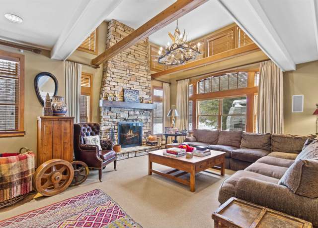 Property at 168 A and B Sunbowl Ridge Rd Unit 168 A and B, Stratton, VT 05155, 6 beds, 6.5 baths