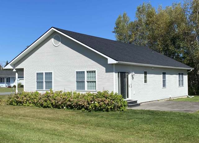 Property at 435 Memphremagog Vw, Newport City, VT 05855, 3 beds, 2 baths