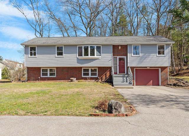 Property at 1096 W Hollis St, Nashua, NH 03062, 3 beds, 2.5 baths