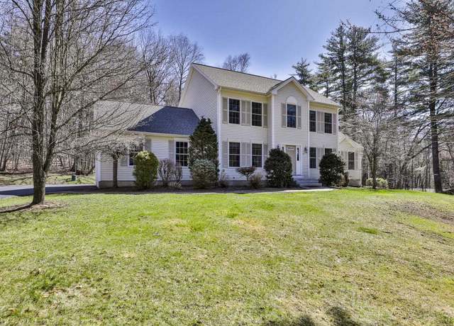 Property at 17 Greenleaf St, Merrimack, NH 03054, 3 beds, 2.5 baths