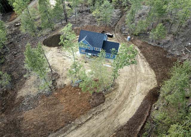 Property at 56-2 Old Coach Rd, New Boston, NH 03070, 4 beds, 2.5 baths