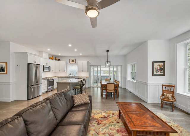 Property at 7 John Hardie Way, Chichester, NH 03234, 2 beds, 2 baths