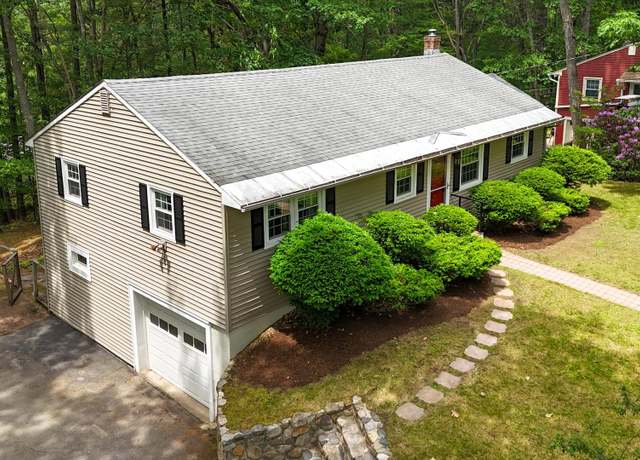 Property at 43 Longwood Dr, Swanzey, NH 03446, 3 beds, 1.5 baths