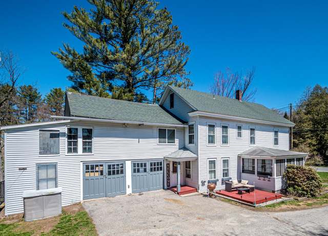 Property at 75 Elm St, Whitefield, NH 03598, 5 beds, 2 baths